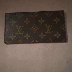 Louis Vuitton Monogram CHECKBOOk